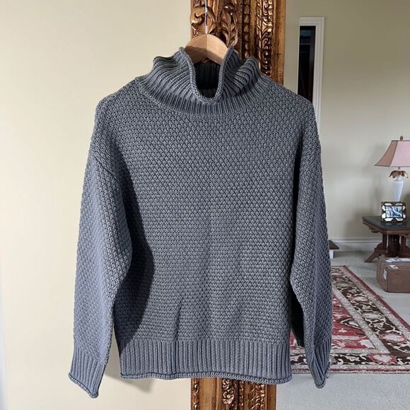 Gray Tunic Length Turtleneck Knit Pullover Sweater Chunky Grey Size Small - Picture 1 of 4